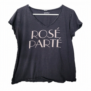 𝅺3 for $25 Rose Parte women's Short sleeve t-shirt large